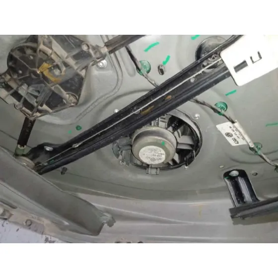 Puerta Trasera Izquierda para Volkswagen Golf V Berlina (1K1)
