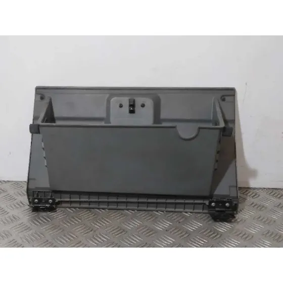 Guantera para Ssangyong Rodius