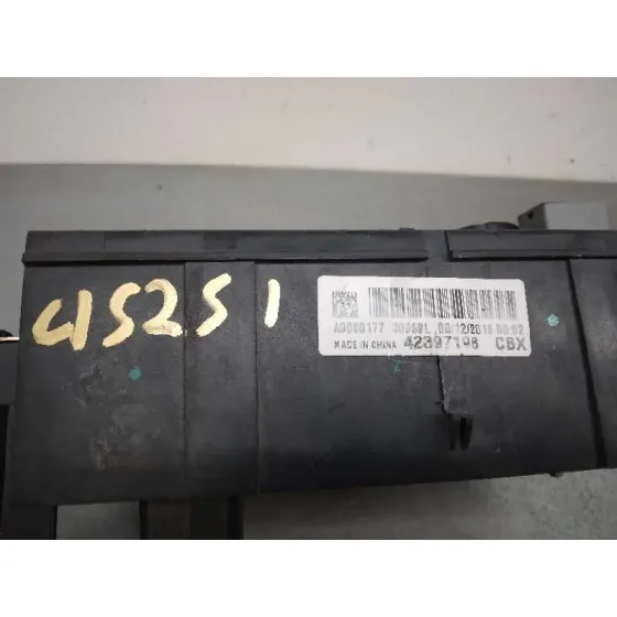Caja Reles / Fusibles para Opel Mokka X
