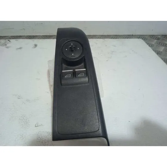 Mando Elevalunas Delantero Izquierdo para Ford Tourneo Courier (C4A)