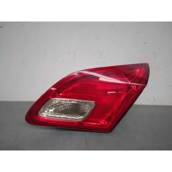 Piloto Trasero Derecho Interior para Opel Astra J Lim.