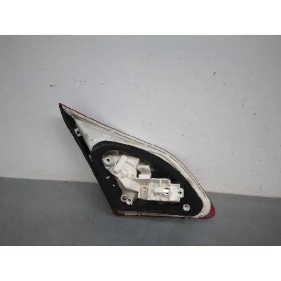 Piloto Trasero Derecho Interior para Opel Astra J Lim.