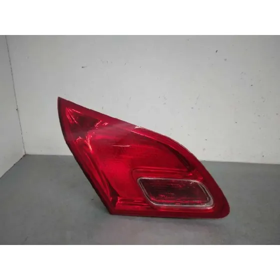Piloto Trasero Izquierdo Interior para Opel Astra J Lim.