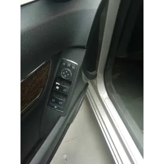 Mando Elevalunas Delantero Izquierdo para Mercedes-Benz Clase C (W204) Berlina