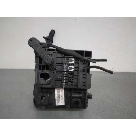 Caja Reles / Fusibles para Ford Focus