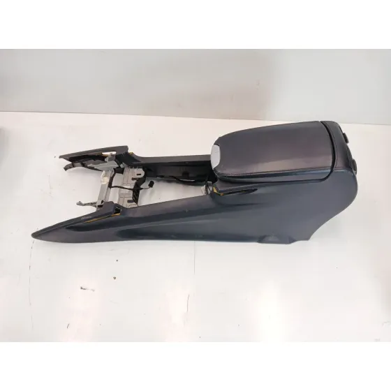 Apoyabrazos Central para Mercedes-Benz Clase M (W164)