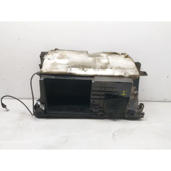 Guantera para Mercedes-Benz Clase M (W164)