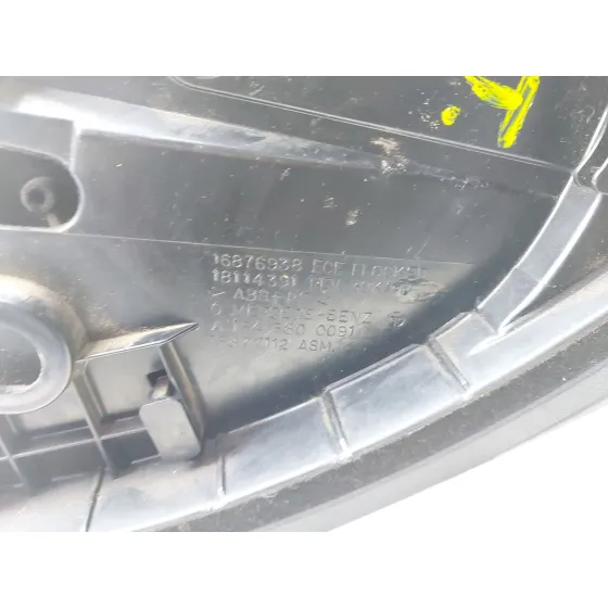 Guantera para Mercedes-Benz Clase M (W164)