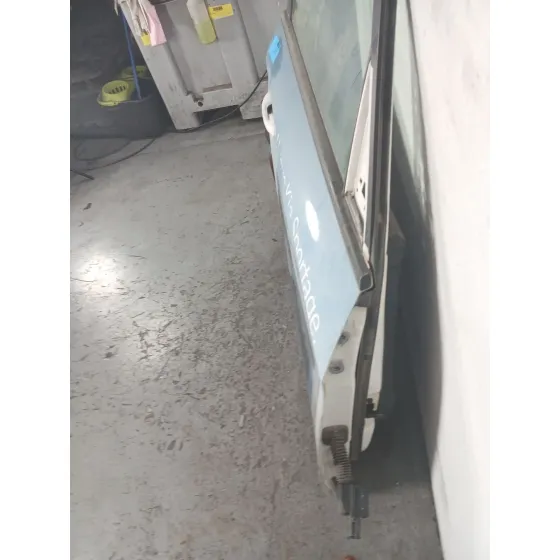 Puerta Delantera Derecha para Kia Carens ( )