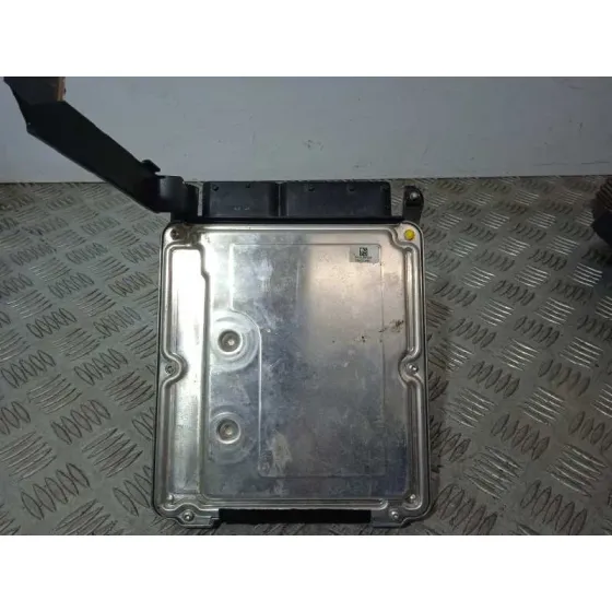 Centralita Motor Uce para Audi A5 Coupe (8T)