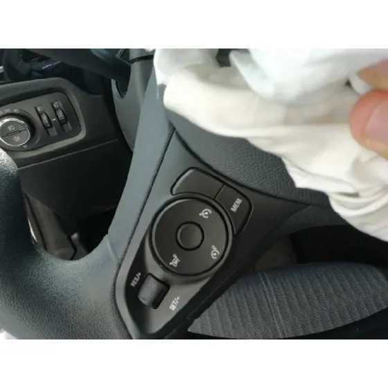 Volante para Opel Corsa F