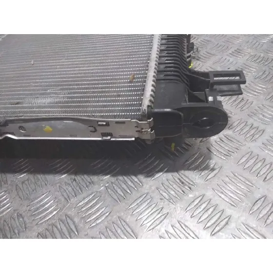 Radiador Agua para Ford Focus Lim. (Cb8)