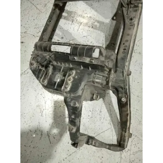 Panel Frontal para Kia Carens (Un)