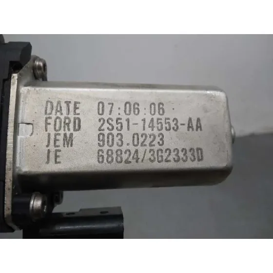 Motor Elevalunas Delantero Derecho para Ford Fiesta (Cbk)