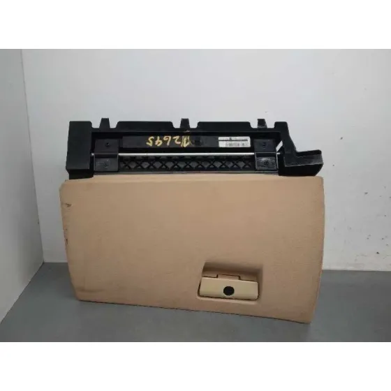 Guantera para Bmw X3 (E83)