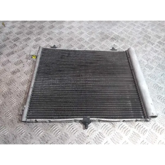 Condensador / Radiador Aire Acondicionado para Peugeot 208