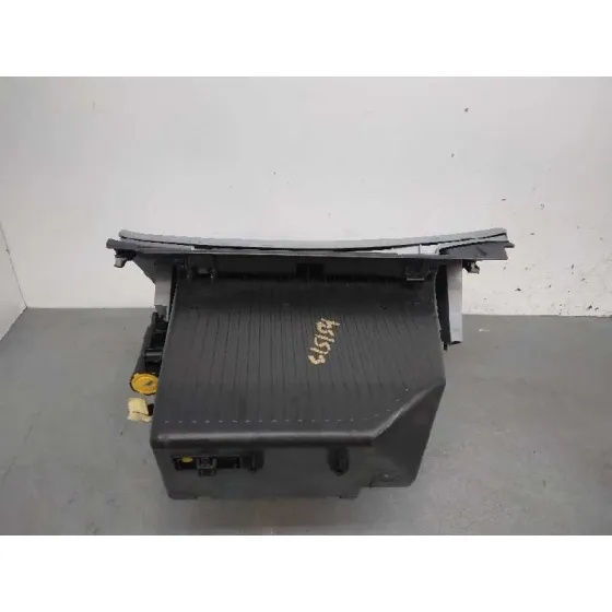 Guantera para Peugeot 208