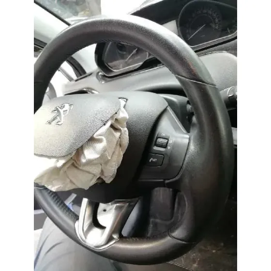 Volante para Peugeot 208