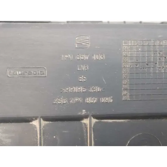 Guantera para Seat Leon (1P1)