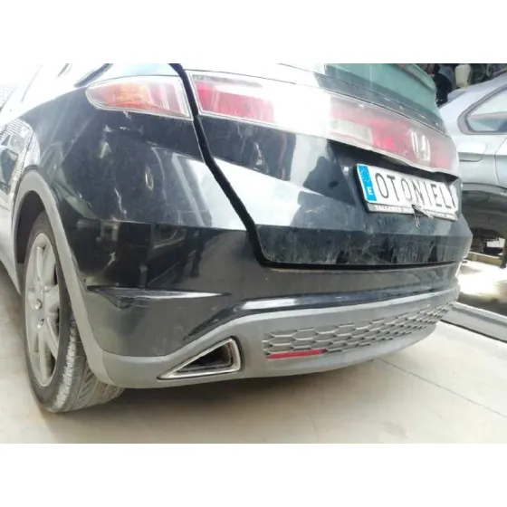 Paragolpes Trasero para Honda Civic Berlina (Fn)