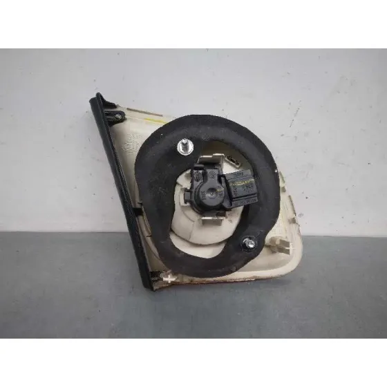 Piloto Trasero Derecho Interior para Volkswagen Jetta (1K2)