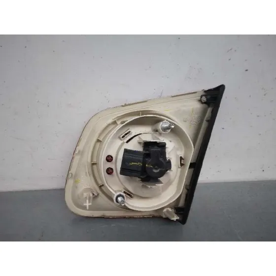 Piloto Trasero Izquierdo Interior para Volkswagen Jetta (1K2)