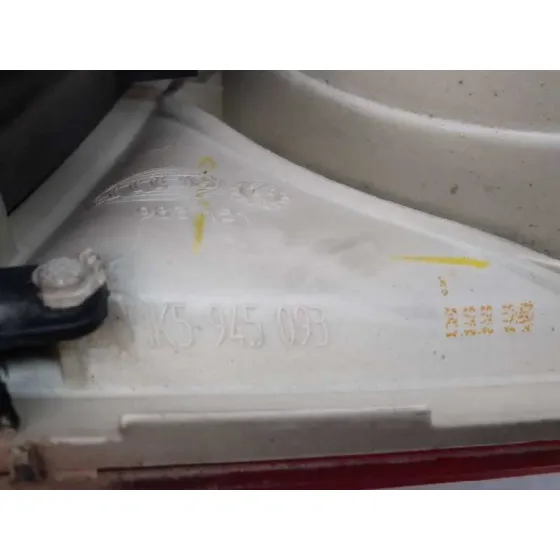Piloto Trasero Izquierdo Interior para Volkswagen Jetta (1K2)