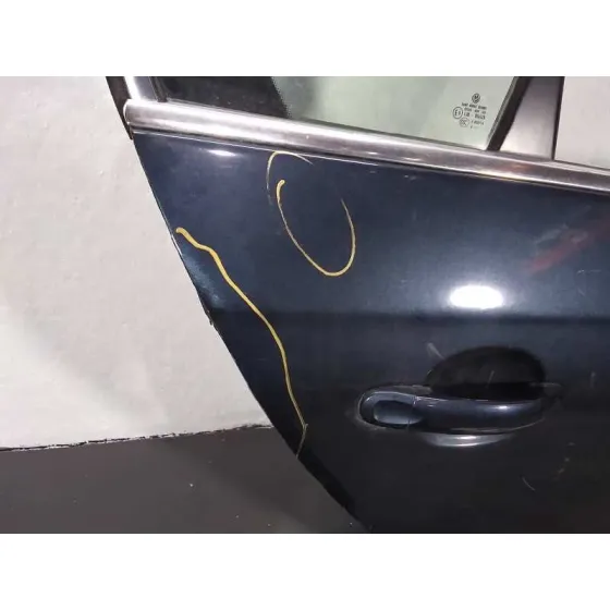 Puerta Trasera Derecha para Volkswagen Jetta (1K2)