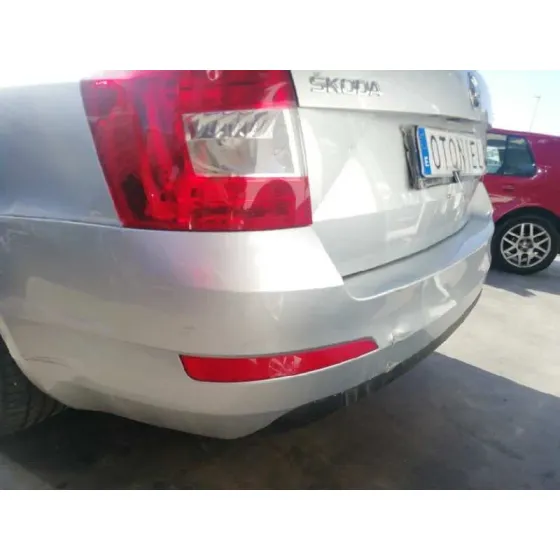 Paragolpes Trasero para Skoda Octavia Combi (5E5)