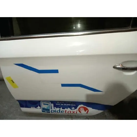 Puerta Trasera Izquierda para Kia Carens ( )