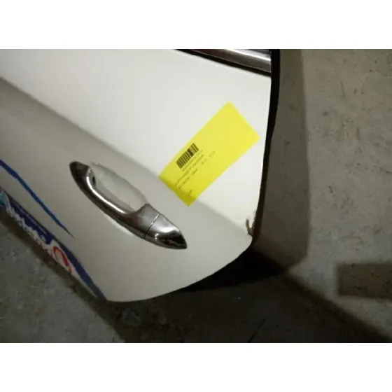 Puerta Trasera Izquierda para Kia Carens ( )