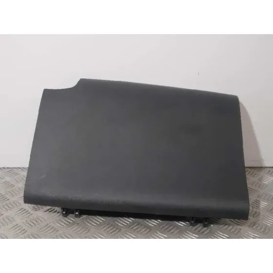 Guantera para Kia Carens ( )