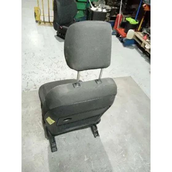 Asiento Delantero Derecho para Kia Carens ( )