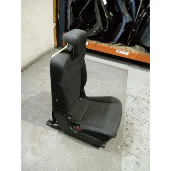 Asiento Trasero Izquierdo para Kia Carens ( )