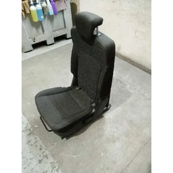 Asiento Trasero Izquierdo para Kia Carens ( )