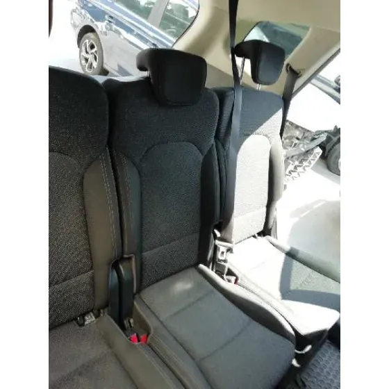 Asiento Trasero Medio para Kia Carens ( )