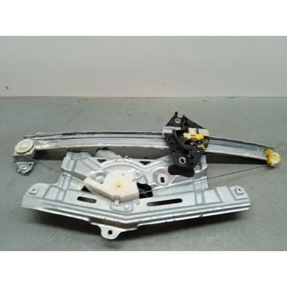 Elevalunas Delantero Izquierdo para Honda Civic Berlina (Fn)