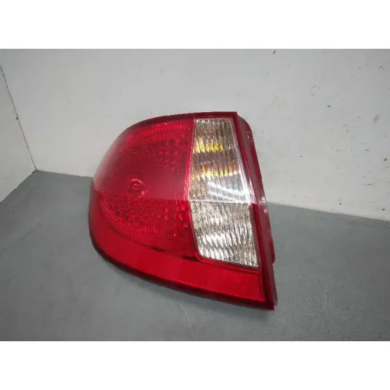 Piloto Trasero Izquierdo para Hyundai Getz (Tb)