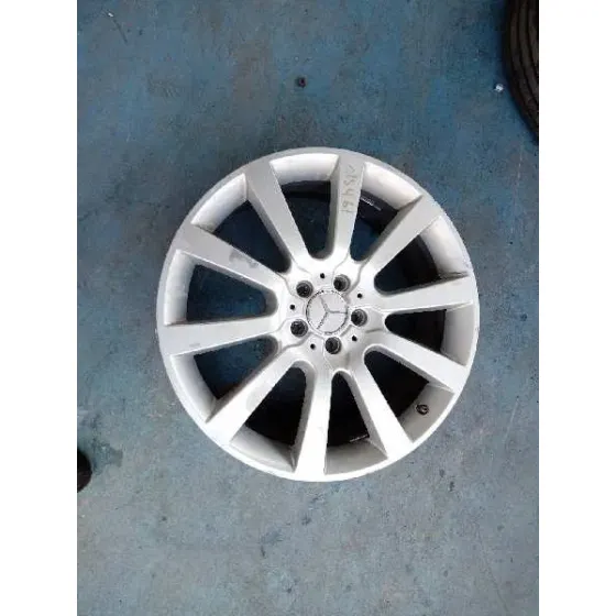 Llanta para Mercedes-Benz Clase R (W251)