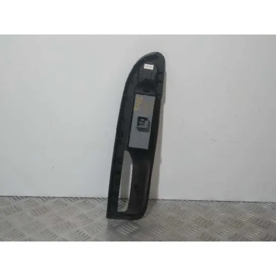 Mando Elevalunas Delantero Izquierdo para Volkswagen Passat Berlina (3C2)