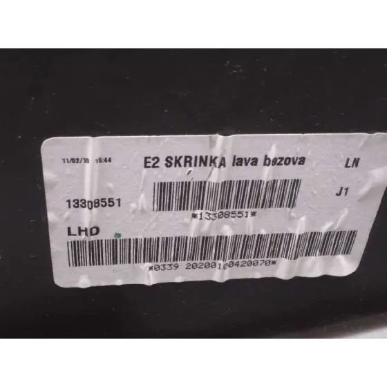 Guantera para Opel Insignia Berlina