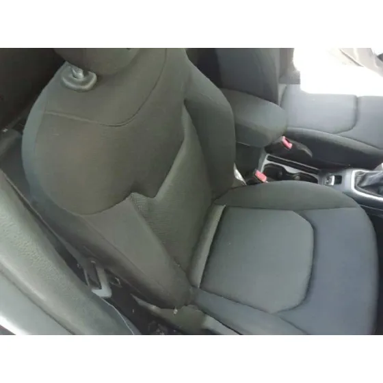 Juego Asientos Completo para Jeep Renegade