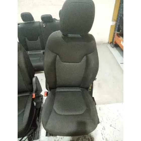 Juego Asientos Completo para Jeep Renegade