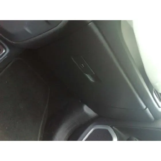 Guantera para Jeep Renegade