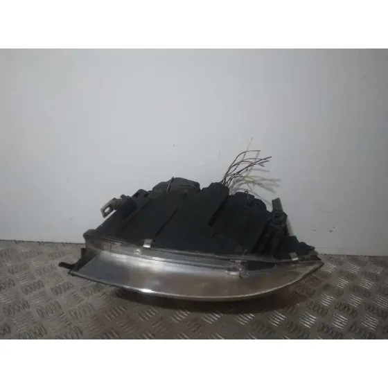 Faro Derecho para Audi A6 Berlina (4B2)