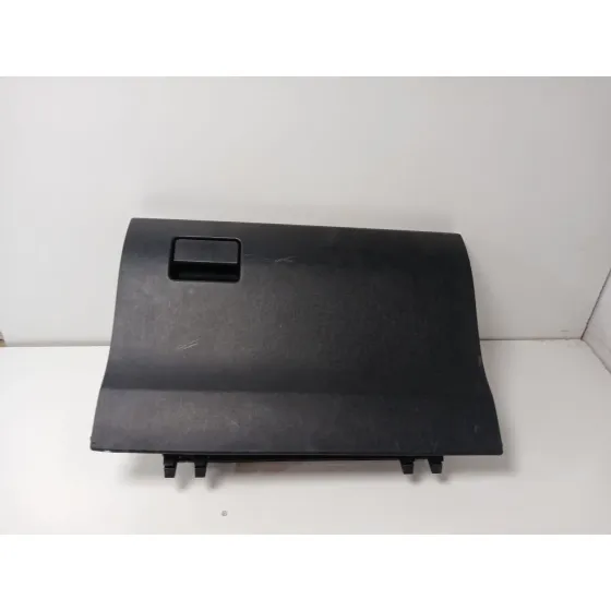 Guantera para Toyota Prius+