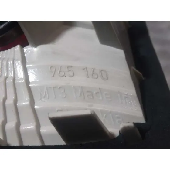 Piloto Trasero Derecho Interior para Audi A4 Berlina (8E)
