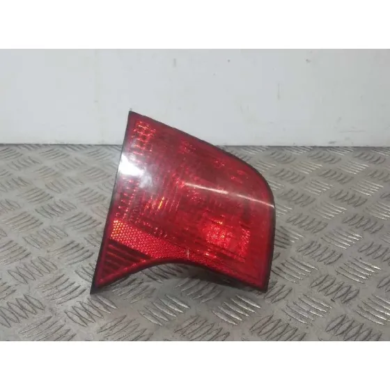 Piloto Trasero Izquierdo Interior para Audi A4 Berlina (8E)