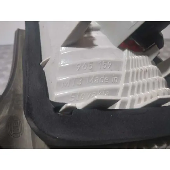 Piloto Trasero Izquierdo Interior para Audi A4 Berlina (8E)