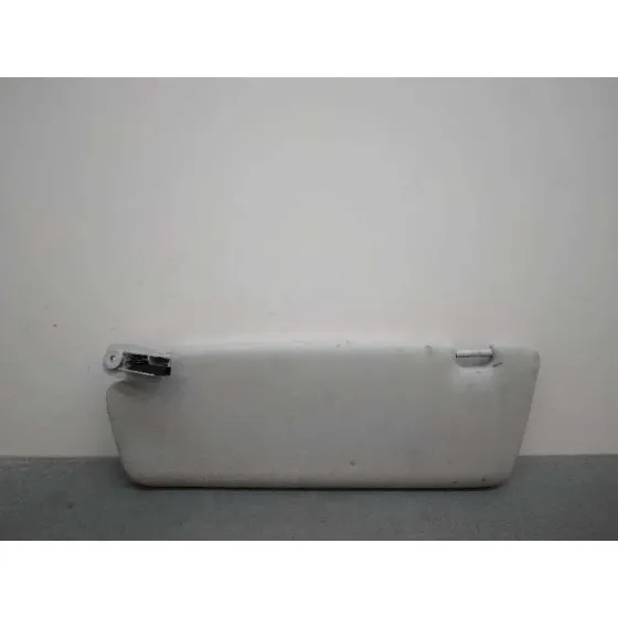 Parasol Derecho para Audi A4 Berlina (8E)